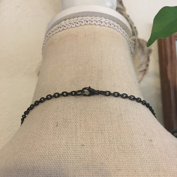 Matte black stone accent amulet on chain - Picture 5 of 9